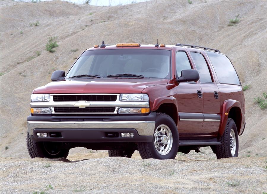 Chevrolet Suburban 2000 года  (фото 11 из 48)